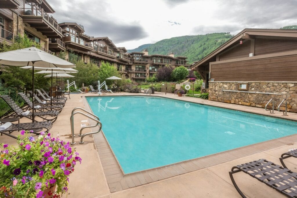 Best 5 Star Hotels in Vail Colorado: Manor Vail Lodge